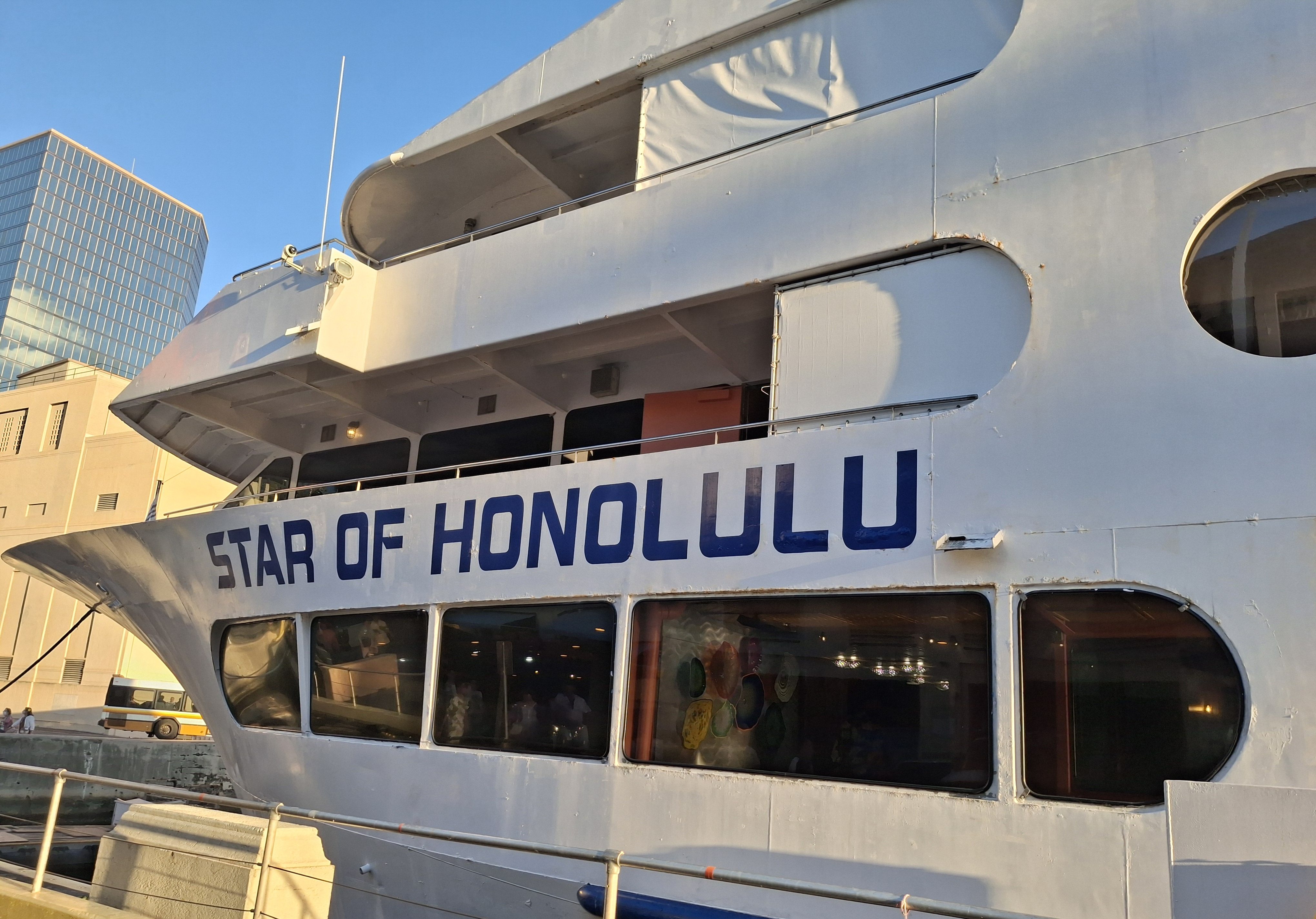 Dinner Cruise in Hawaii